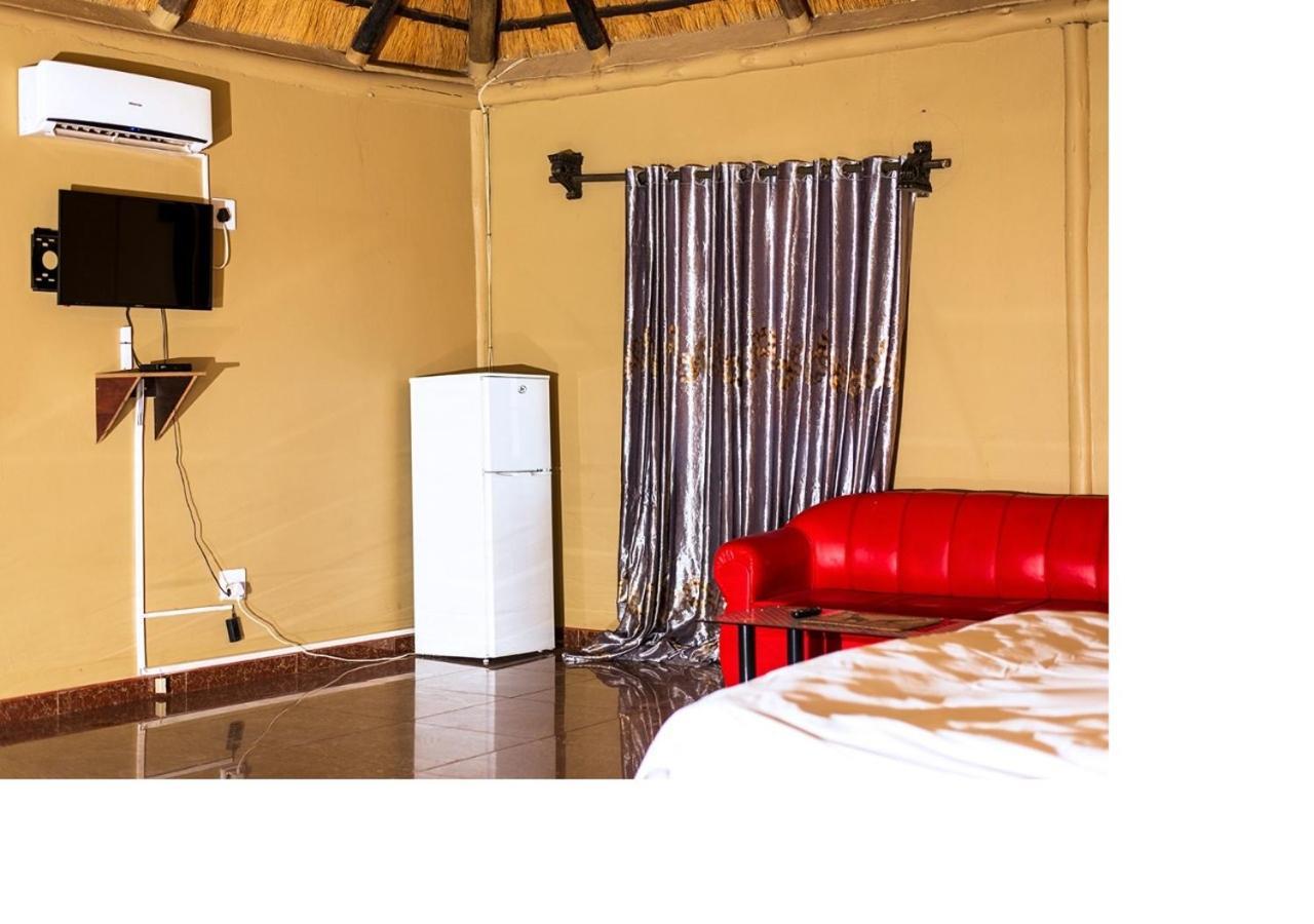 Msc Hotel Otjiwarongo Monitronics Екстер'єр фото
