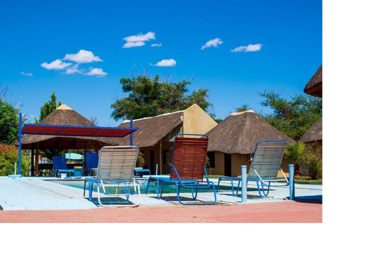 Msc Hotel Otjiwarongo Monitronics Екстер'єр фото