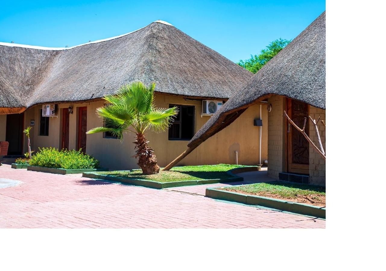 Msc Hotel Otjiwarongo Monitronics Екстер'єр фото
