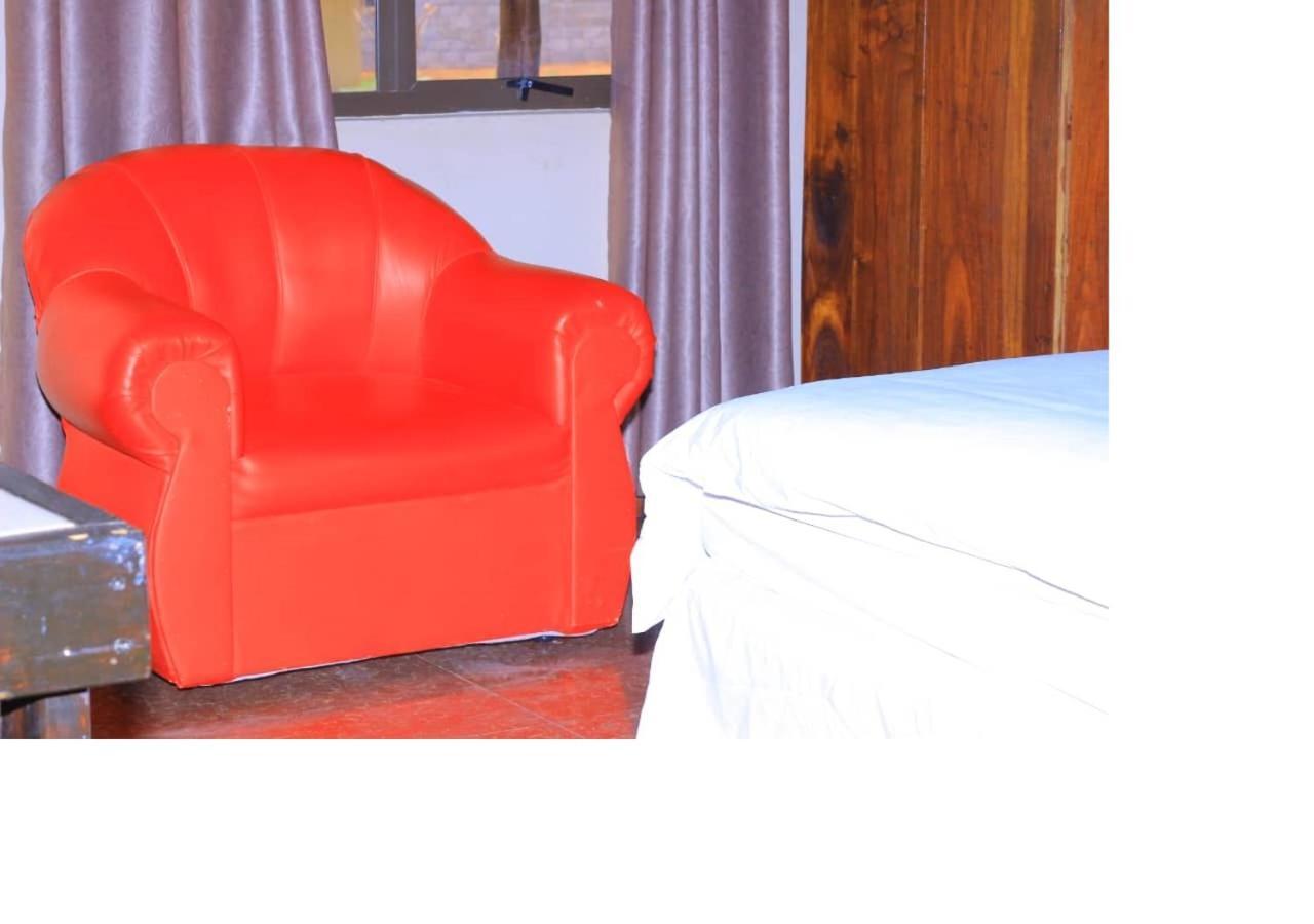 Msc Hotel Otjiwarongo Monitronics Екстер'єр фото