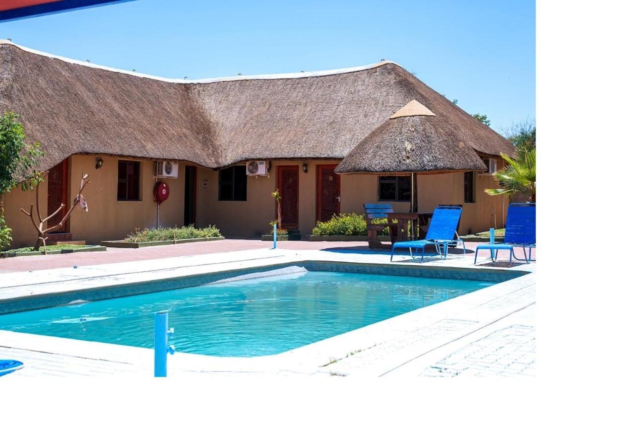 Msc Hotel Otjiwarongo Monitronics Екстер'єр фото