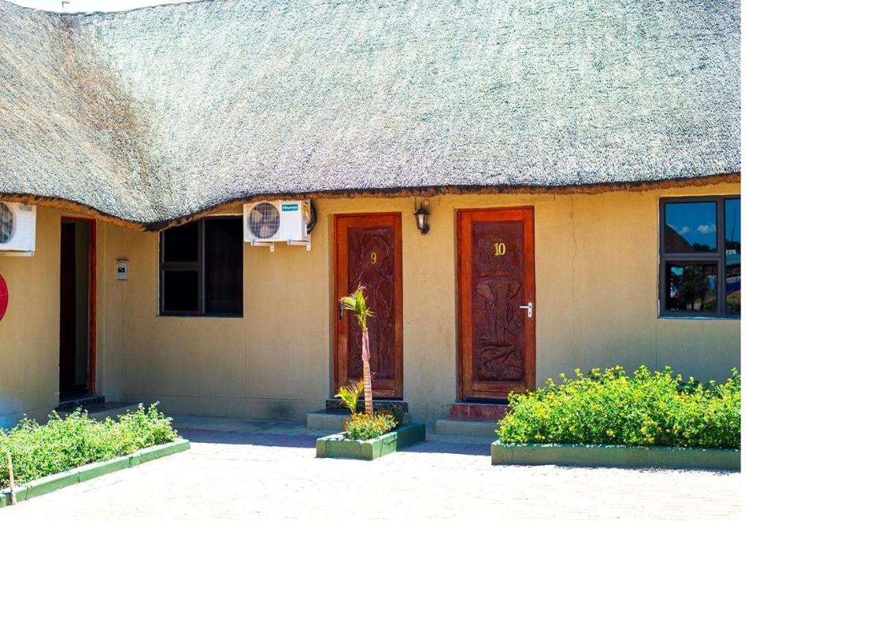 Msc Hotel Otjiwarongo Monitronics Екстер'єр фото