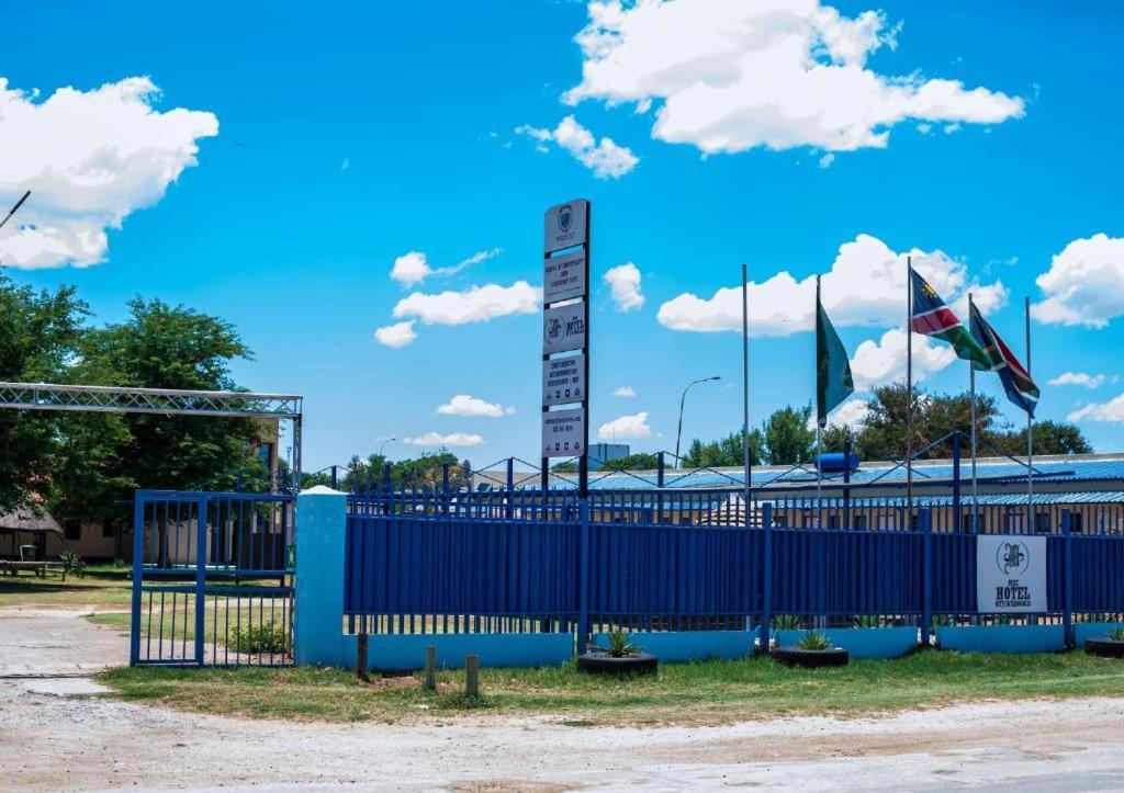 Msc Hotel Otjiwarongo Monitronics Екстер'єр фото